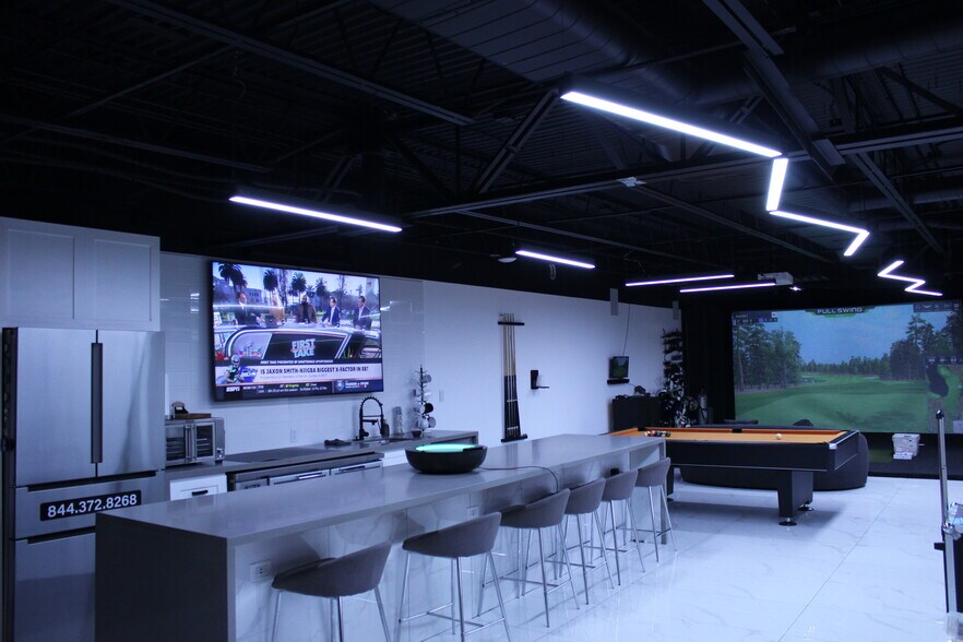 12626A Dairy Ashford, Sugar Land, TX à vendre - Photo du bâtiment - Image 2 de 28