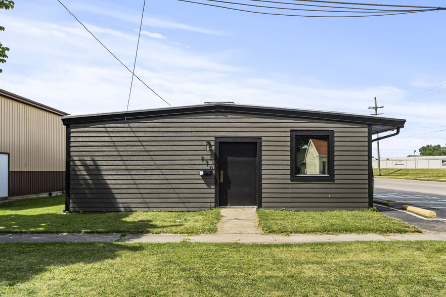 770 E Franklin St, Huntington, IN for sale - Building Photo - Image 2 of 31