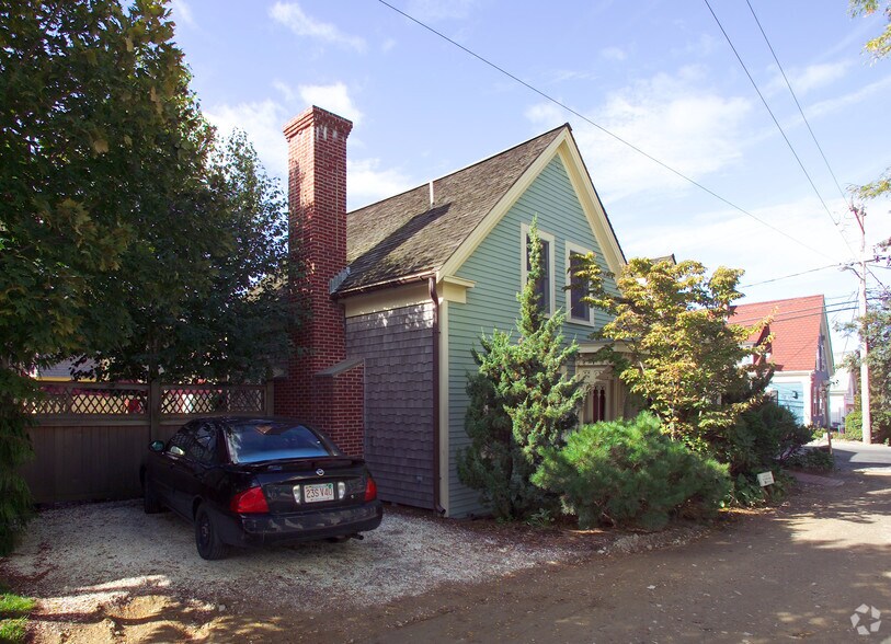 67 Bradford St, Provincetown, MA for sale - Building Photo - Image 3 of 5