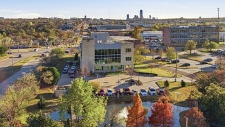 Plus de détails pour 5201 N Lincoln Blvd, Oklahoma City, OK - Bureau à vendre