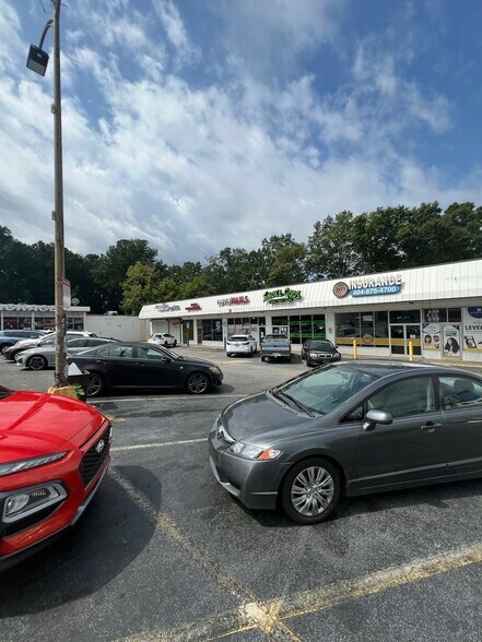 2460 Martin Luther King Jr Dr SW, Atlanta, GA à vendre - Photo du bâtiment - Image 3 de 8