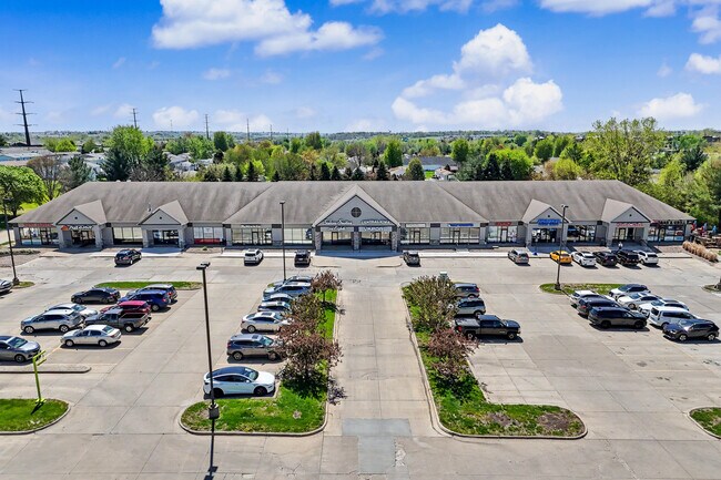 Plus de détails pour 3160 8th St SW, Altoona, IA - Commerce de détail à louer