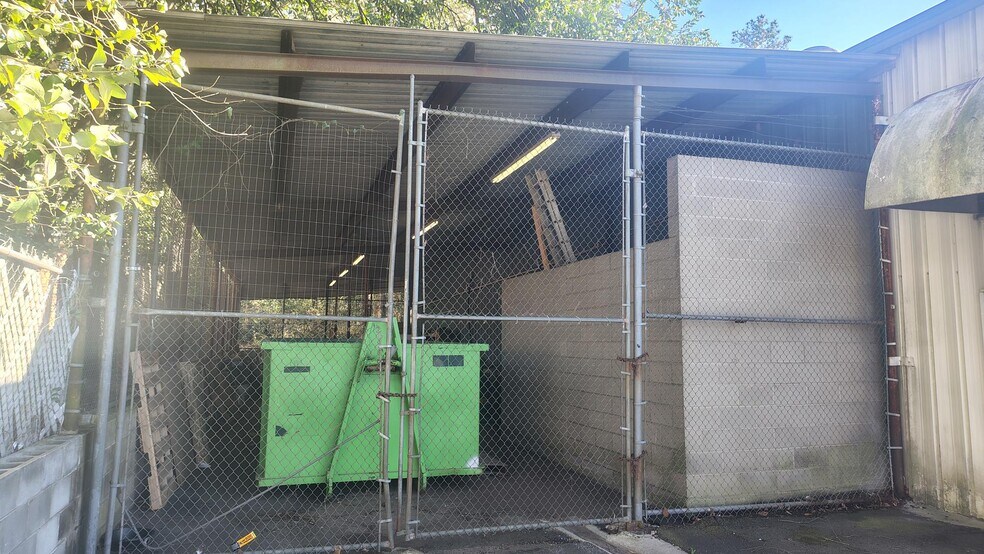 4340-4342 Pio Nono Ave, Macon-Bibb, GA à vendre - Photo du bâtiment - Image 3 de 5