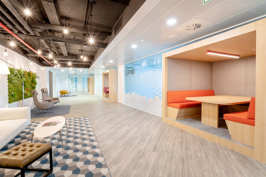 Paseo Castellana, 79, Madrid, Madrid for lease - Interior Photo - Image 2 of 9