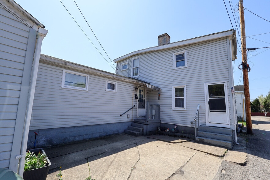 403 Clay St, Kittanning, PA for sale - Primary Photo - Image 1 of 1