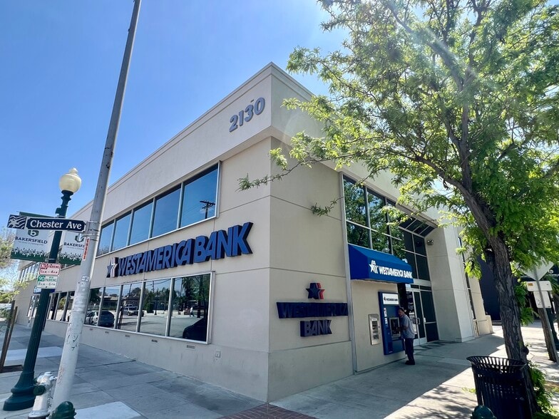 2130 Chester Ave, Bakersfield, CA for lease - Building Photo - Image 1 of 10