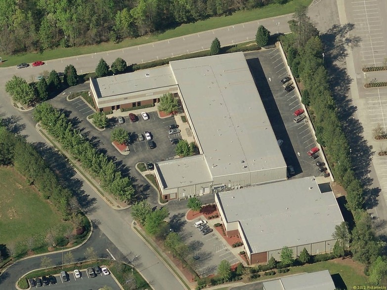 4724 Hargrove Rd, Raleigh, NC for lease - Primary Photo - Image 1 of 6