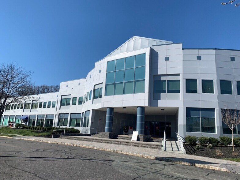 333 Route 46, Mountain Lakes, NJ for lease - Building Photo - Image 2 of 6