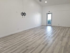 2010Harbourtown Dr Unit K, Fort Pierce, FL à louer Photo intérieure- Image 2 de 5