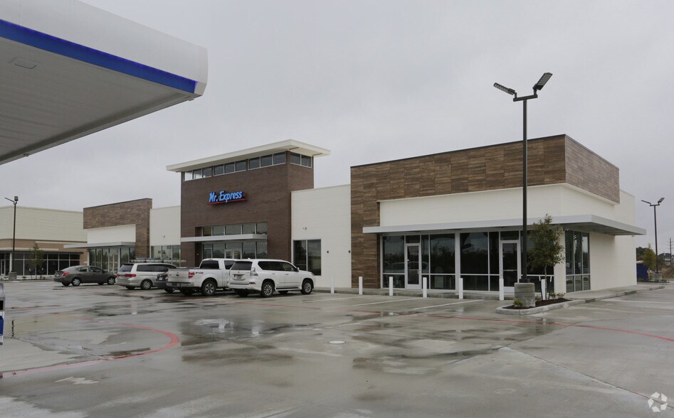 2404 Greenhouse Rd, Houston, TX for sale - Building Photo - Image 3 of 3