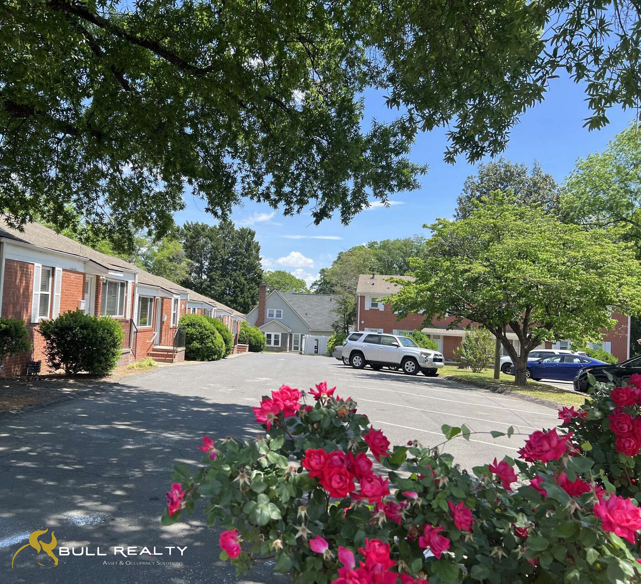 44 Units in 4 Property Portfolio portefeuille de 4 propriétés à vendre sur LoopNet.ca Photo principale- Image 1 de 2