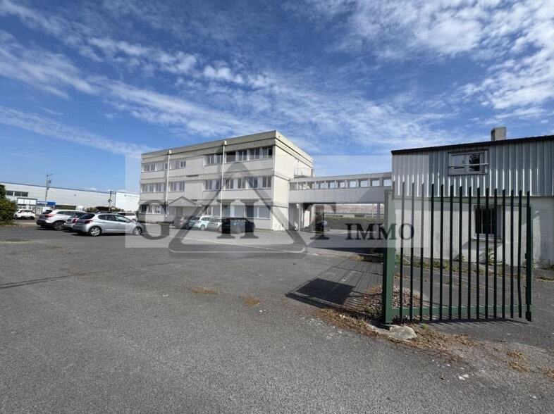 Industrial in Nogent-sur-Oise for sale - Building Photo - Image 1 of 3