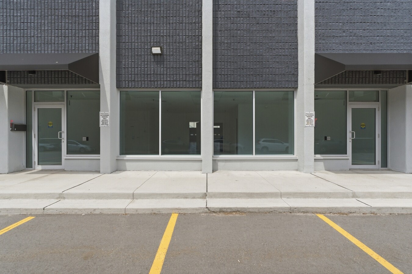 397 Humberline Dr, Toronto, ON M9W 5X3 - Unit 8-9 - - Interior Photo - Image 2 of 15
