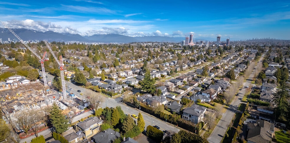 6318-6388 Granville St, Vancouver, BC for sale - Building Photo - Image 2 of 15