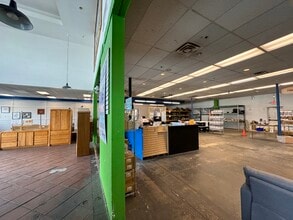 3455 E Flamingo Rd, Las Vegas, NV for lease Building Photo- Image 2 of 10