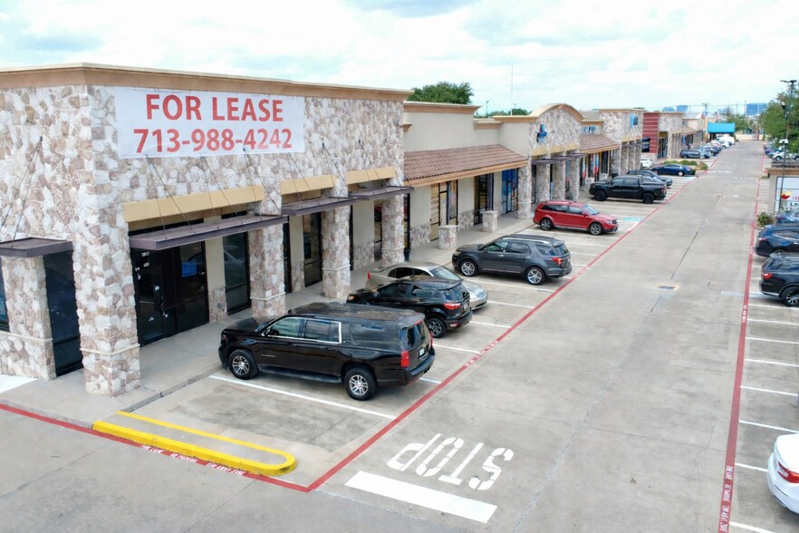 9370-9380 W Sam Houston Pky S, Houston, TX à louer - Photo principale - Image 1 de 21