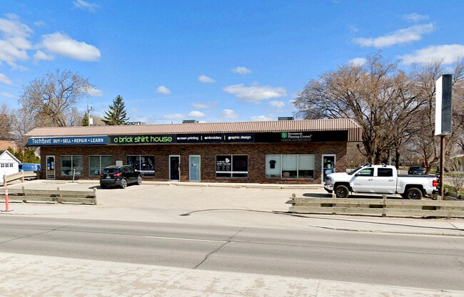 More details for 1855 Ness Av, Winnipeg, MB - Retail for Sale