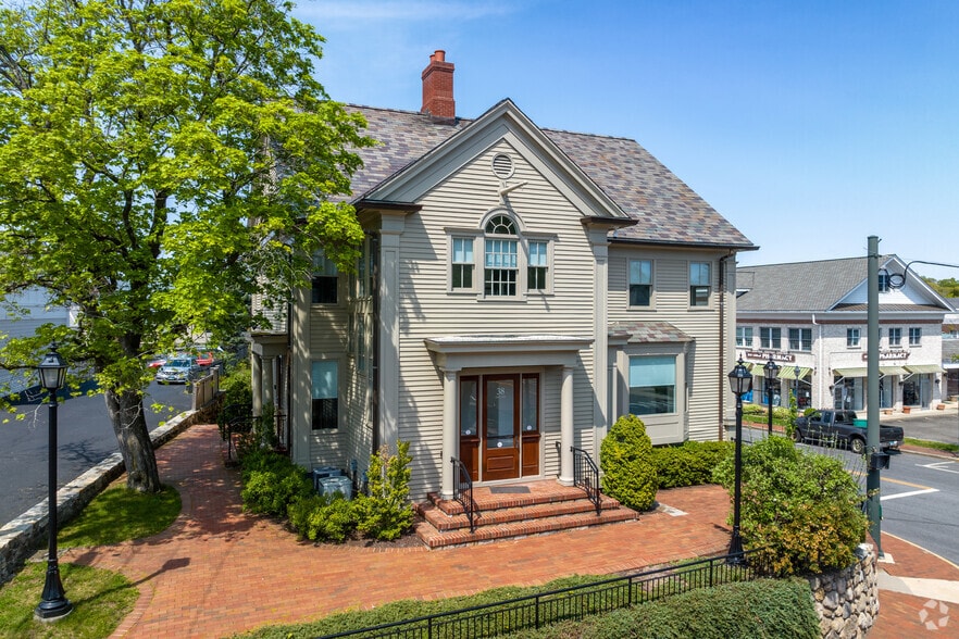 38 East Ave, New Canaan, CT for lease - Building Photo - Image 3 of 6