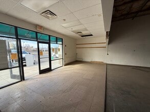 2601 N 11th Ave, Hanford, CA for lease Building Photo- Image 1 of 5