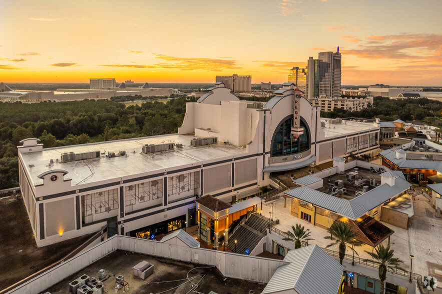 9101 International Dr, Orlando, FL for sale - Primary Photo - Image 1 of 1