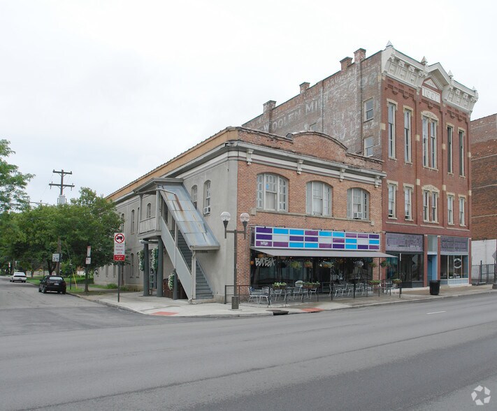 1044-1046 N High St, Columbus, OH à vendre - Photo principale - Image 1 de 2