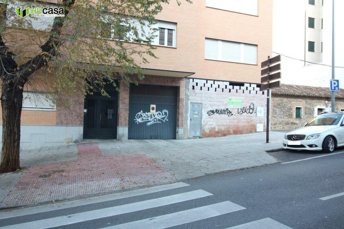 Retail in Toledo, Toledo for lease Interior Photo- Image 1 of 6