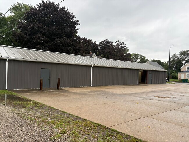More details for 742 E 5th St, Mishawaka, IN - Industrial for Lease