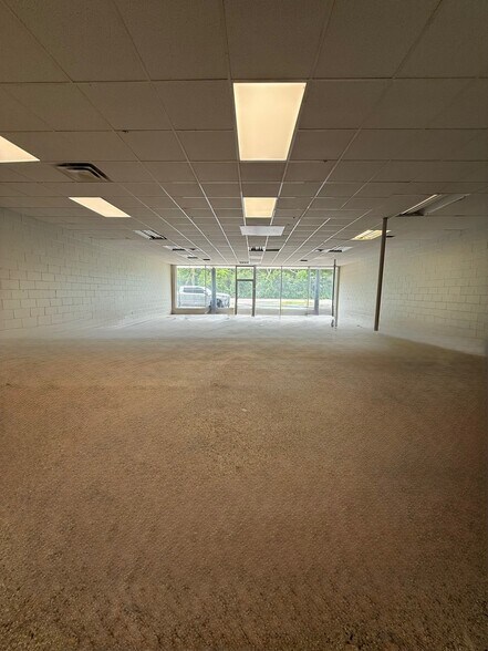 6508-6516 W Jackson St, Pensacola, FL à louer - Photo du bâtiment - Image 2 de 11