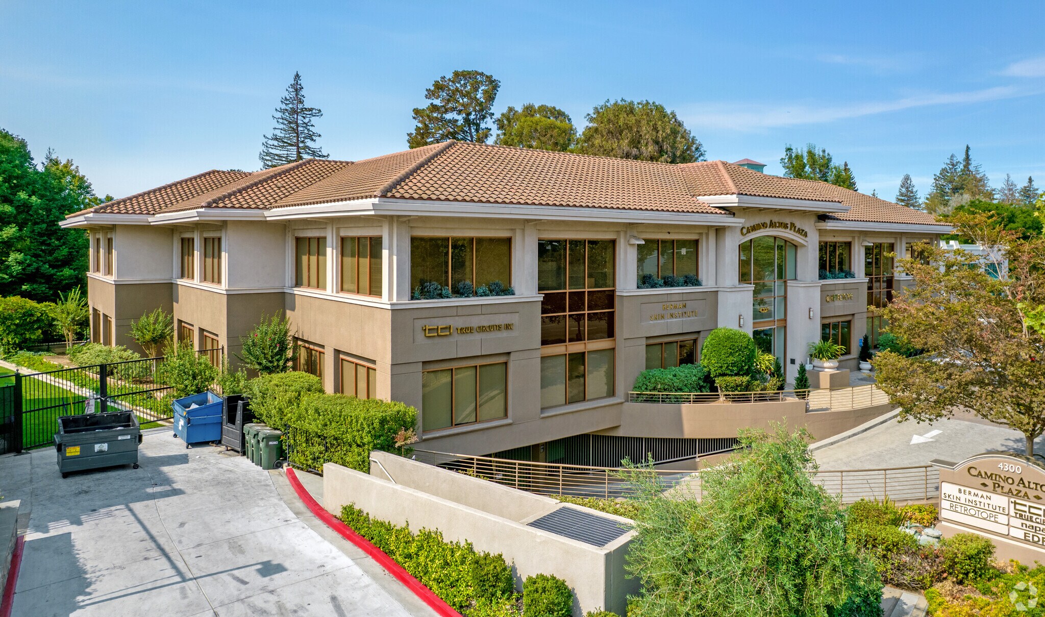 4300 El Camino Real, Los Altos, CA à louer Photo du bâtiment- Image 1 de 6