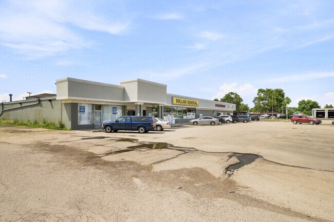 More details for 692 Theodore St, Joliet, IL - Retail for Lease