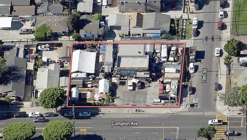 7001 Compton Ave, Los Angeles, CA for sale - Building Photo - Image 1 of 2