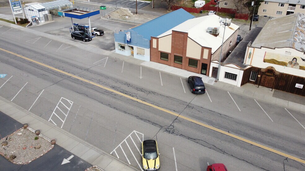 708 9th St, Benton City, WA à vendre - Photo du bâtiment - Image 3 de 5