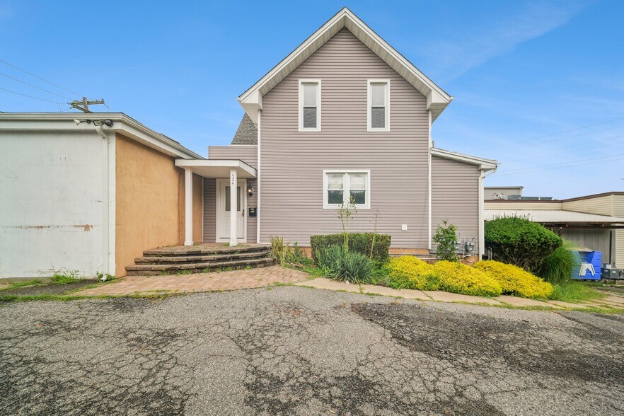 534 Durie Ave, Closter, NJ à louer - Photo du bâtiment - Image 2 de 8