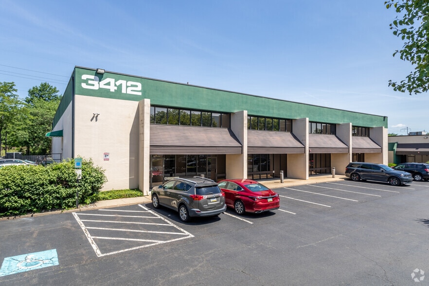 3412 Progress Dr, Bensalem, PA for lease - Building Photo - Image 3 of 7