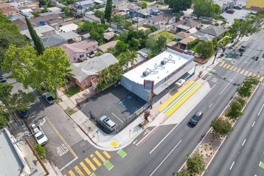 801 E Artesia Blvd, Long Beach, CA à vendre - Photo du bâtiment - Image 3 de 10