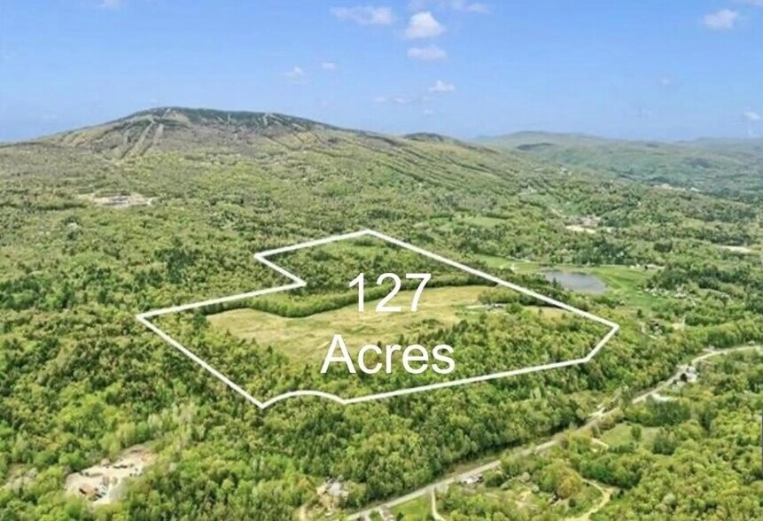 85 Pallottas Hill Rd, Ludlow, VT à vendre - Photo du bâtiment - Image 2 de 10