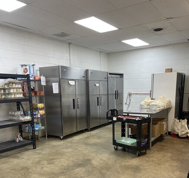 1021 Oliver Hill Way, Richmond, VA à louer - Photo intérieure - Image 3 de 6