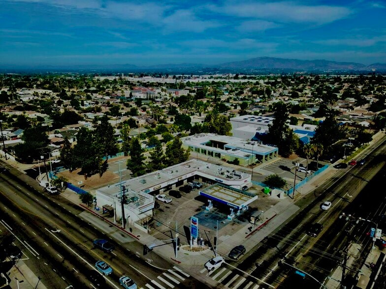11203 Glenoaks Blvd, Pacoima, CA for lease - Building Photo - Image 2 of 7