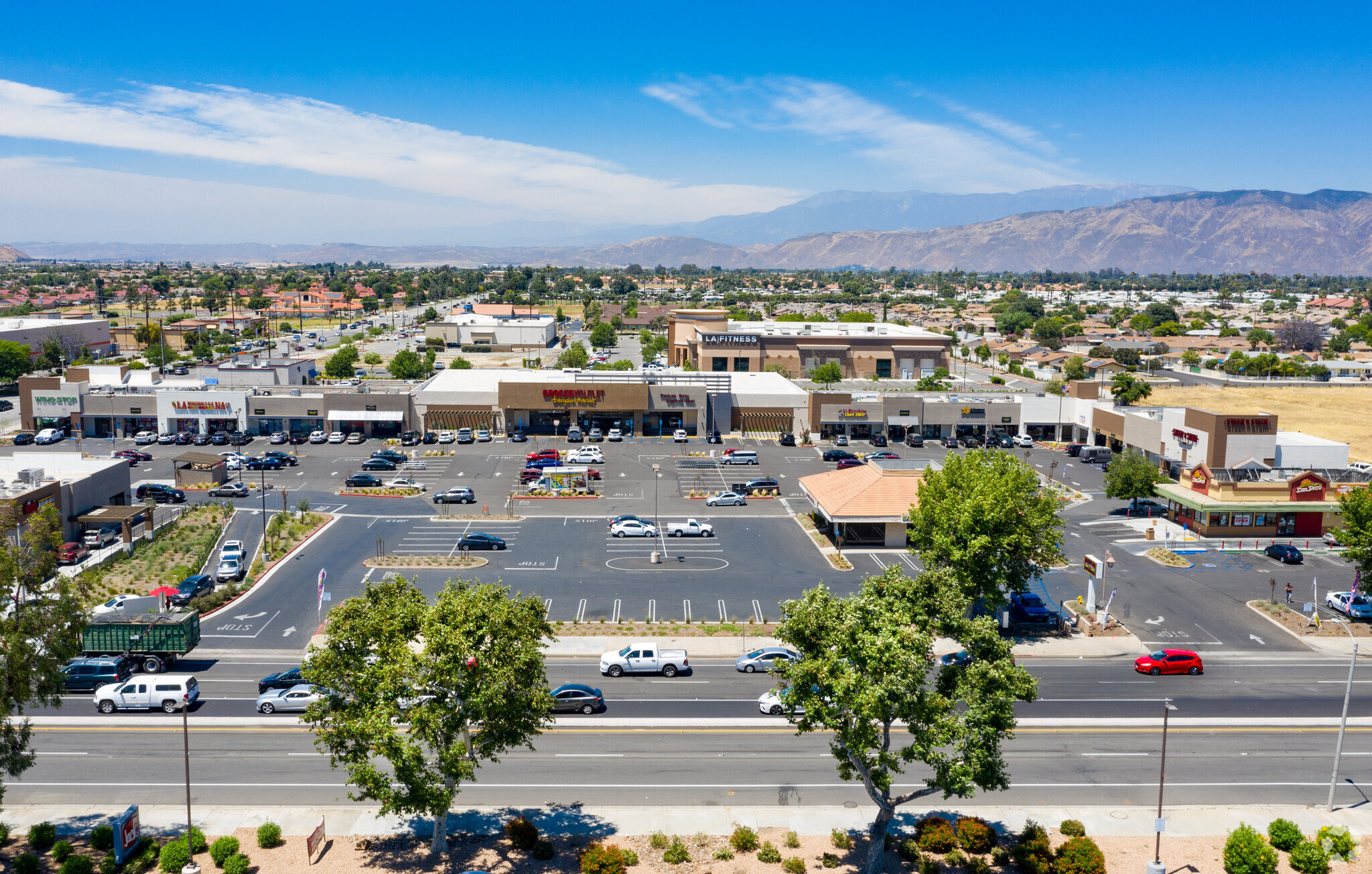 3104-3232 W Florida Ave, Hemet, CA à vendre Photo du b timent- Image 1 de 7