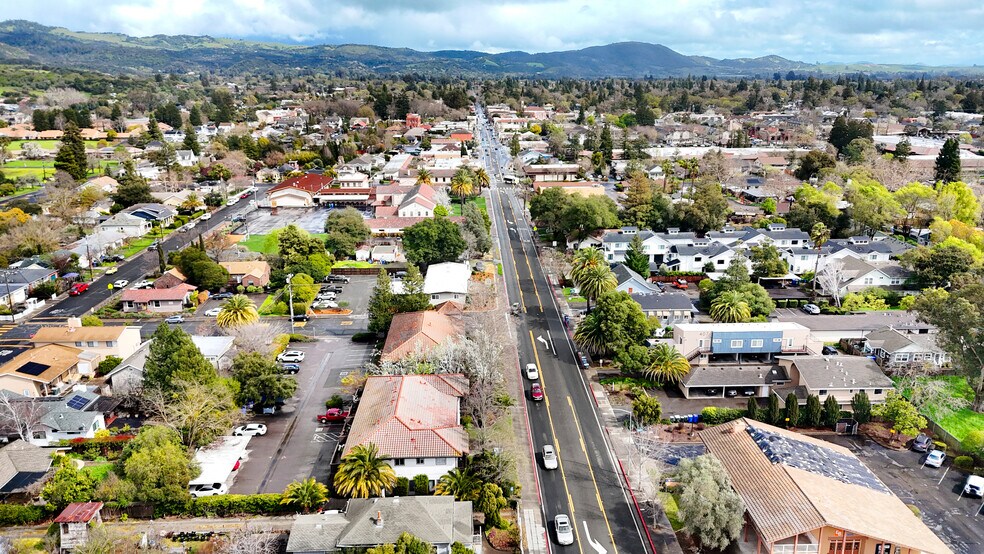 430 W Napa St, Sonoma, CA à vendre - Photo du bâtiment - Image 3 de 30