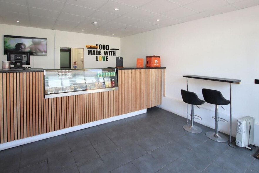 Purley Oaks Rd, South Croydon for sale - Building Photo - Image 3 of 5