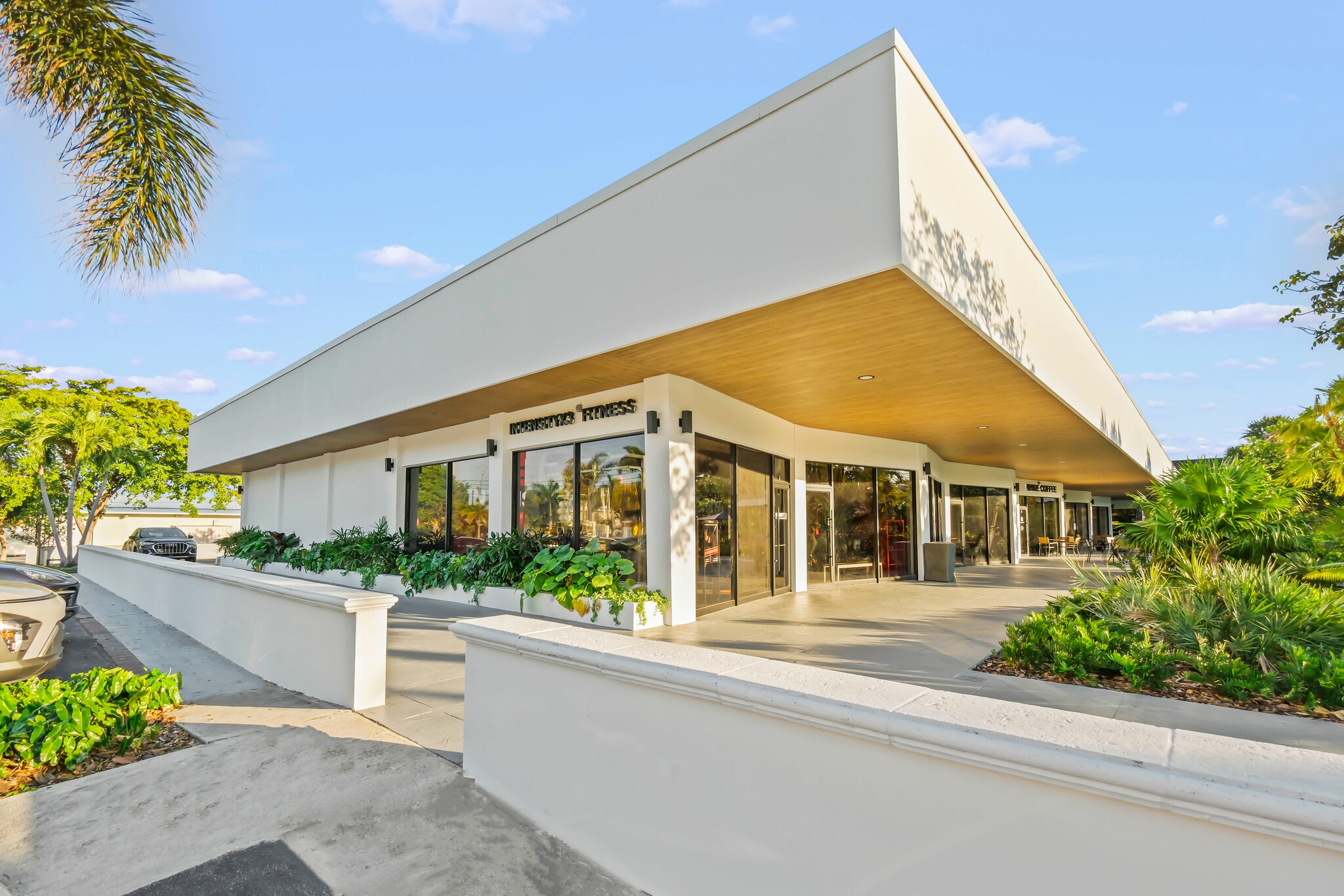 500 NE Spanish River Blvd, Boca Raton, FL for lease Building Photo- Image 1 of 9