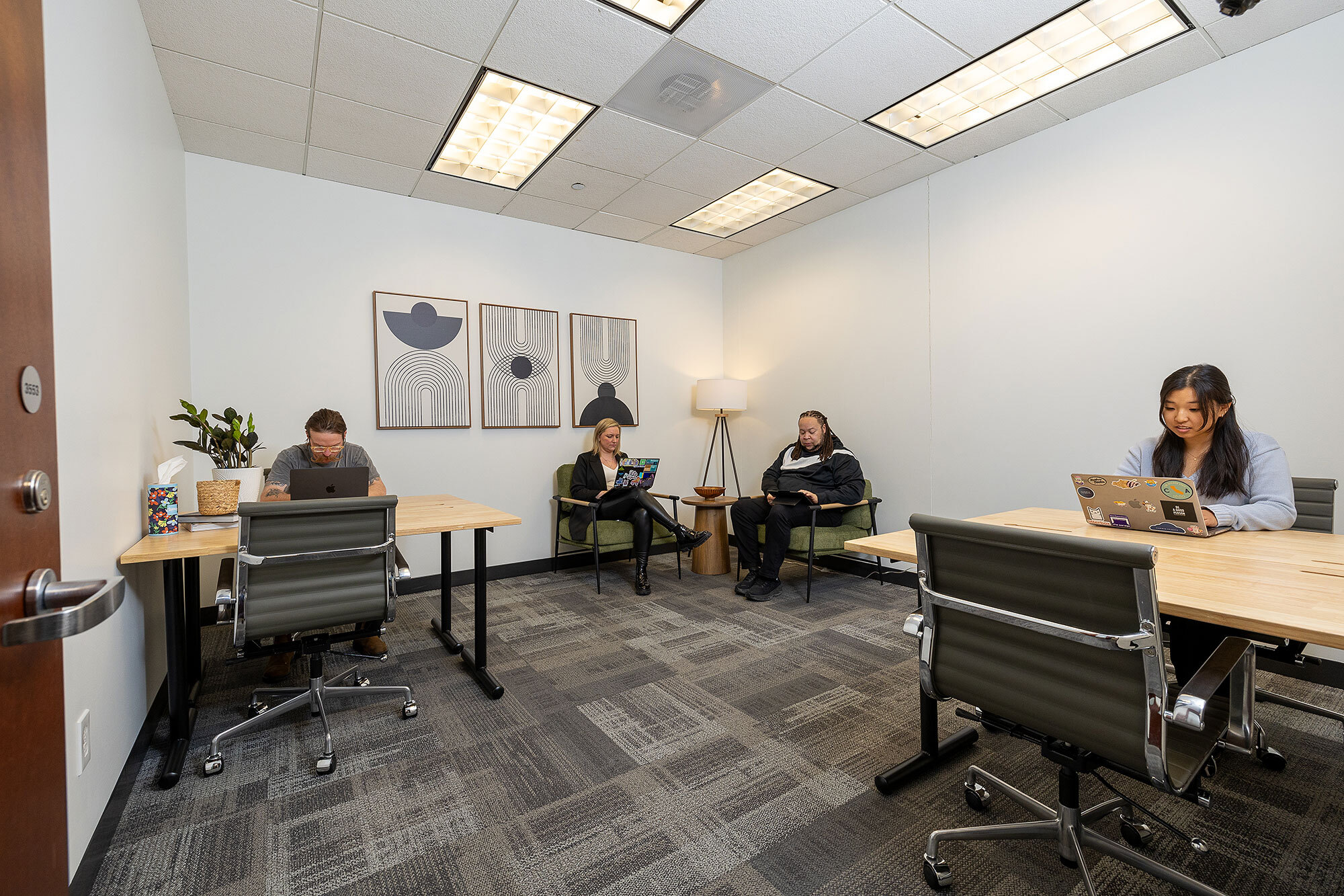 605 N Michigan Ave, Chicago, IL for lease Interior Photo- Image 1 of 3