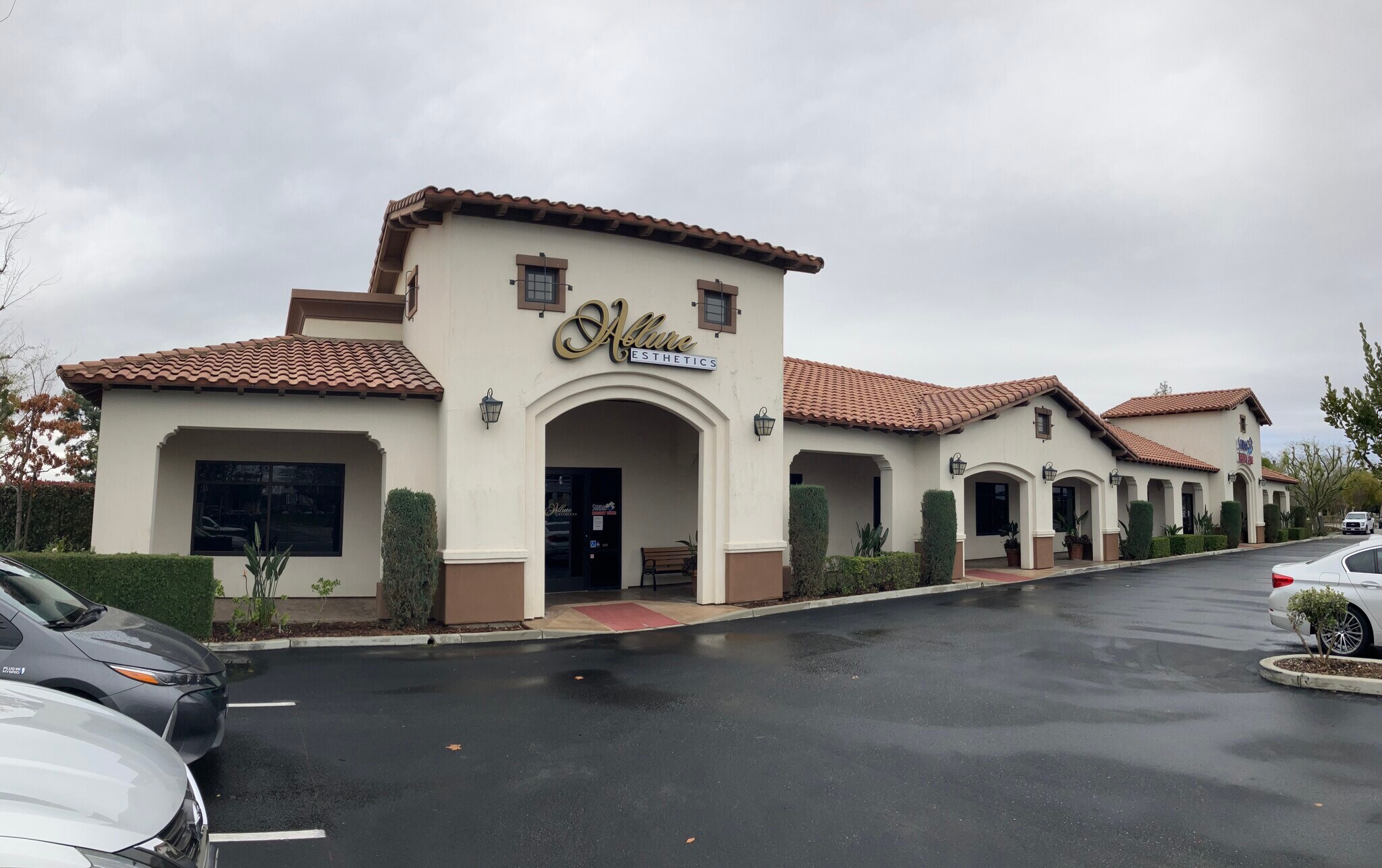 9450 Ming Ave, Bakersfield, CA à vendre Photo du bâtiment- Image 1 de 1