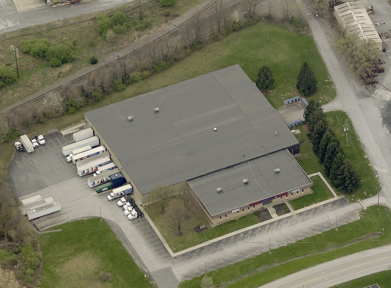 3825 Hartzdale Dr, Camp Hill, PA for lease - Building Photo - Image 1 of 13