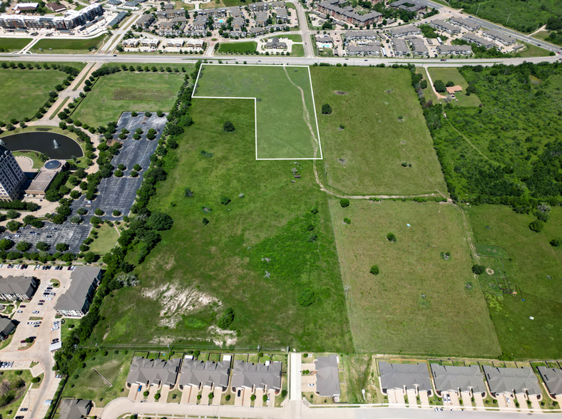 University Drive E, Bryan, TX à vendre - Photo du b timent - Image 1 de 1