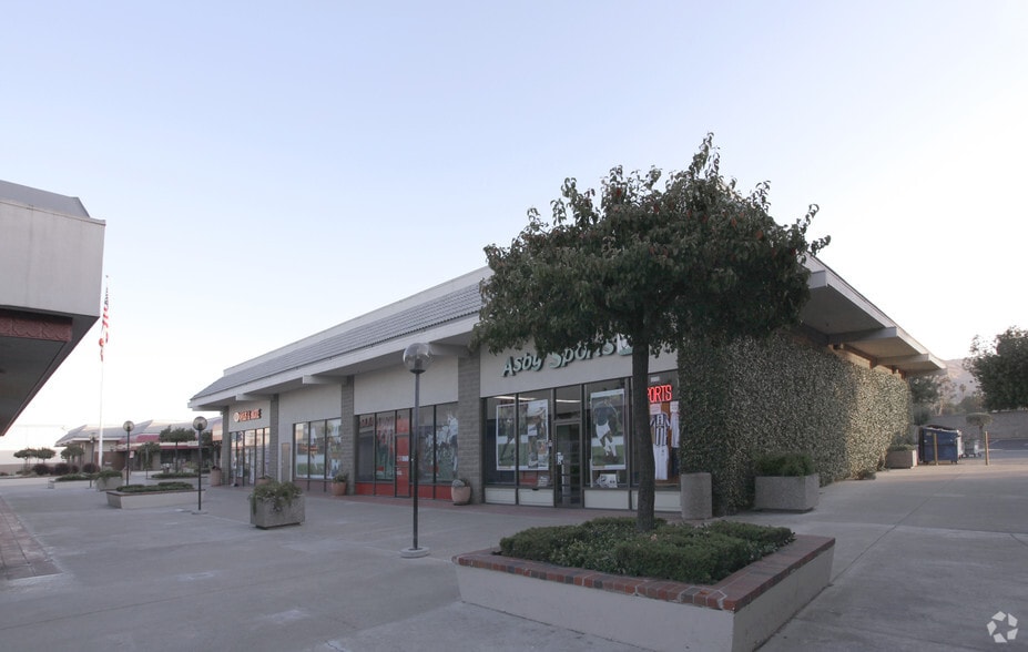 450 N Capitol Ave, San Jose, CA for lease - Building Photo - Image 2 of 13