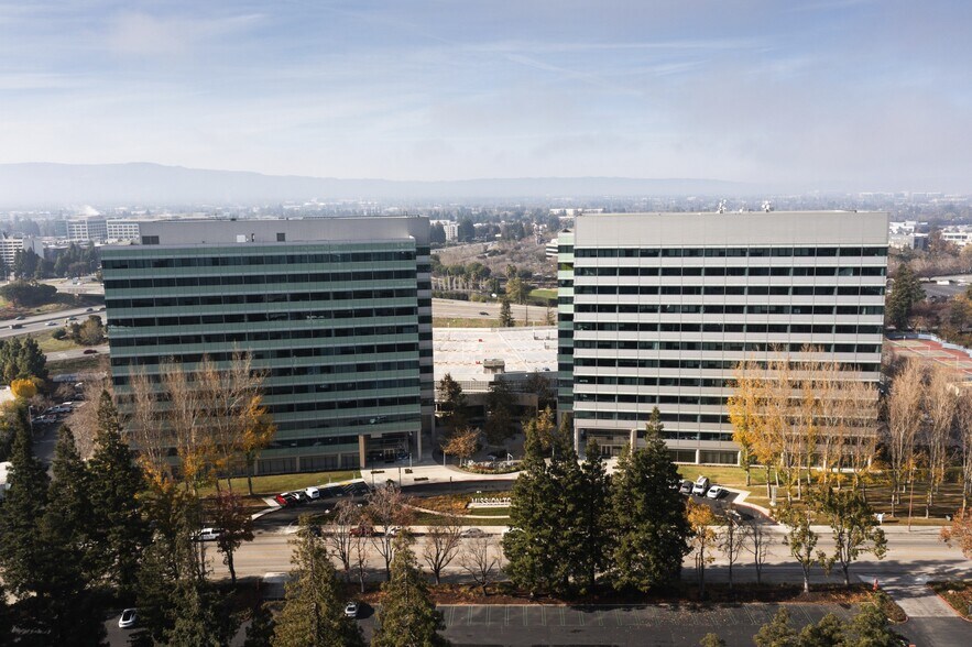 3975 Freedom Cir, Santa Clara, CA à louer - Photo du bâtiment - Image 2 de 11