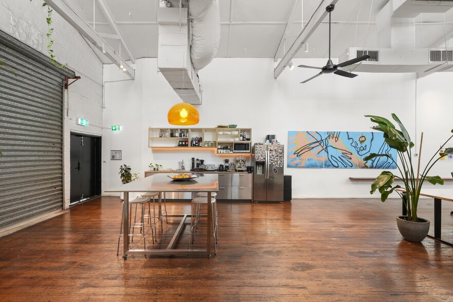 5 Glasshouse Rd, Collingwood for sale - Interior Photo - Image 3 of 12