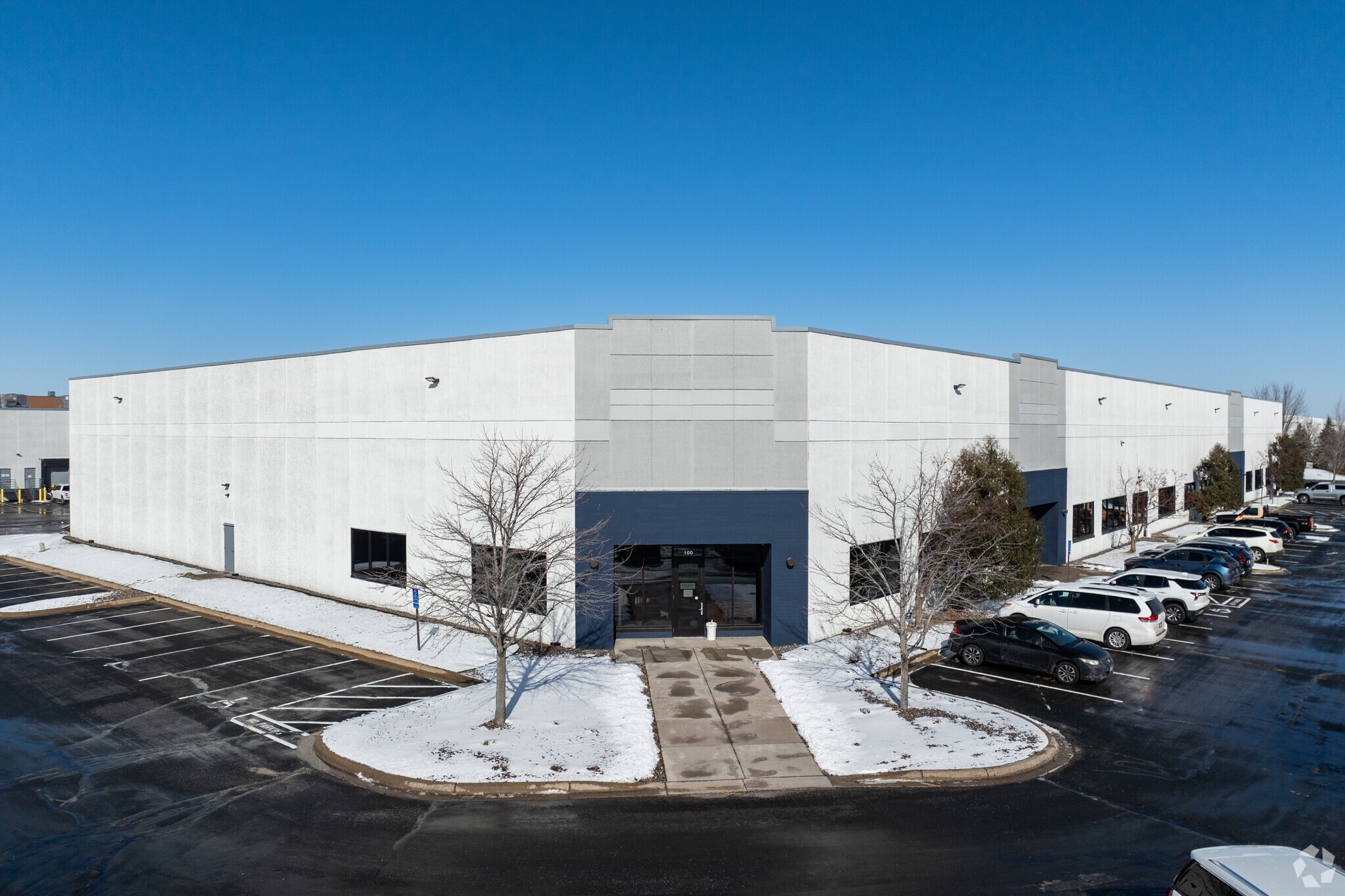 19725 S Diamond Lake Rd, Rogers, MN for lease Primary Photo- Image 1 of 4